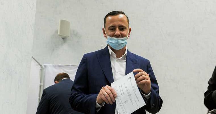 Челябинск Единая Справедливая Россия выборы скандал Галкин Ларин помощники