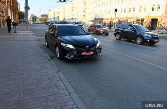 новые автомобили чиновников Омска