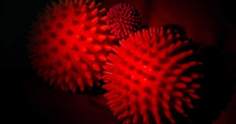 Россиян предупредили о необычных симптомах коронавируса