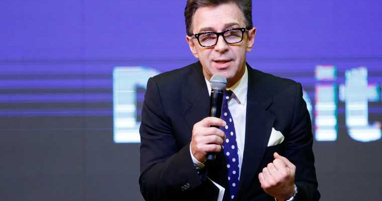 Валерий Сюткин пенсия