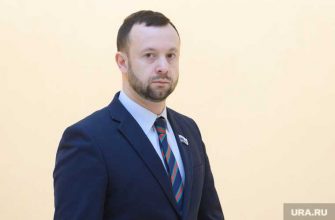 свердловское заксобрание Алексей Коробейников Людмила Бабушкина прокуратура сведения о доходах