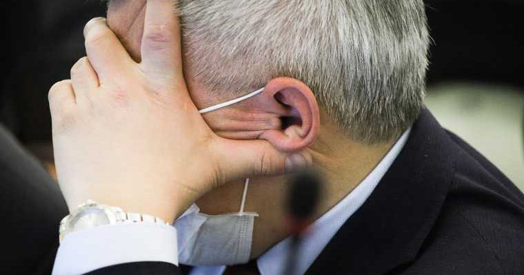 новоси хмао чистка снега уборка снежных куч проблема жкх администрация югорска Василий Бандурин