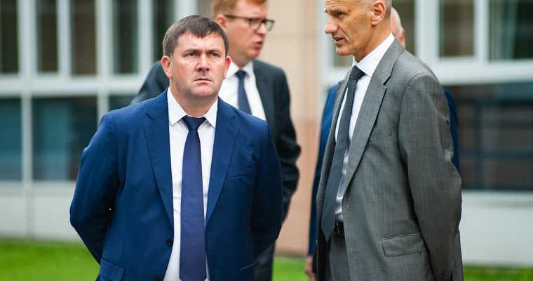 мэр Каменск-Уральский Алексей Шмыков замгубернатора Свердловская область