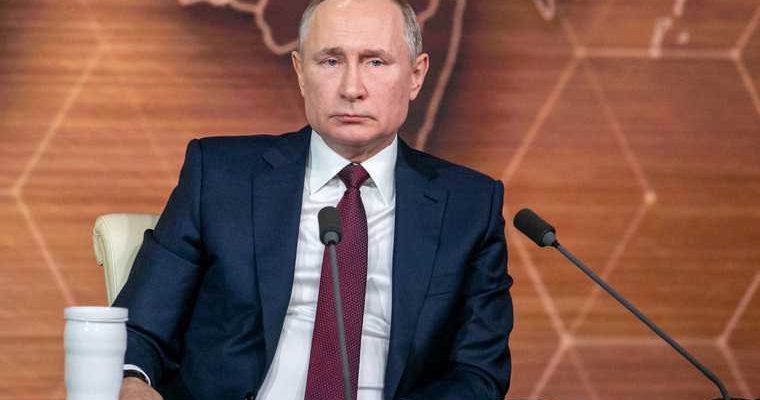 Невзоров власти Путина остался год