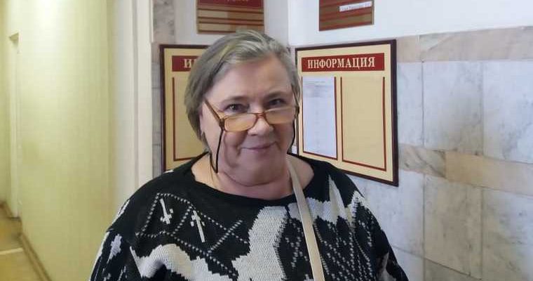 акция Навльный Екатеринбург задержания суд пенсионерка плакат