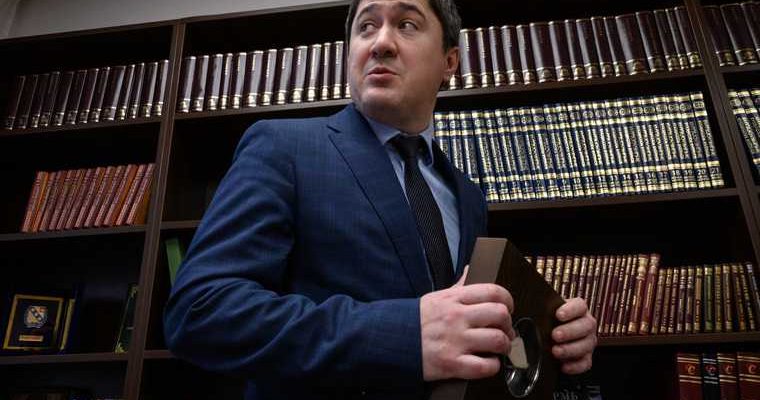 махонин в москве