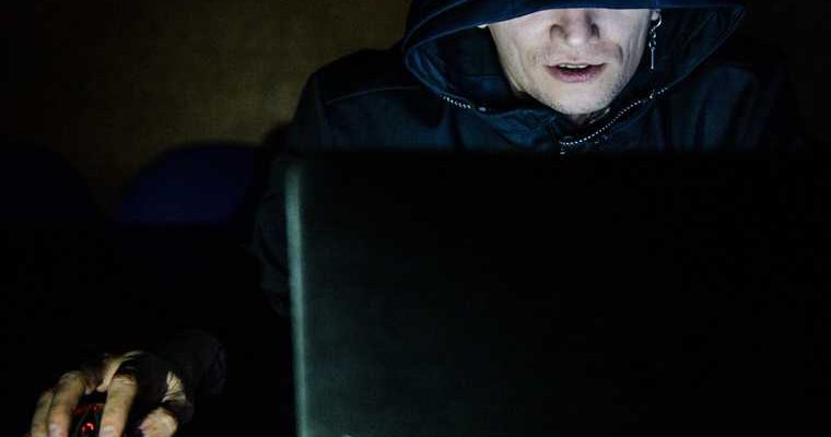 что происходит интернет хакерская атака сенатор Андрей Климов США обвинил