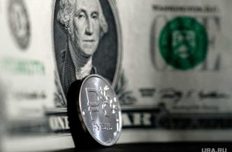 Доллар и евро установили рекорды на Мосбирже