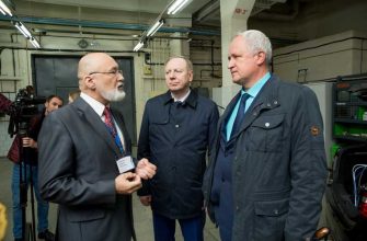отставка мэра Владимира Цветова Новоуральск Свердловская область