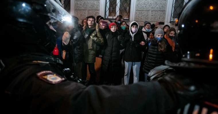 митинги пресса правила QR-код URA.RU предложения Иван Некрасов СПЧ Валерий Фадеев