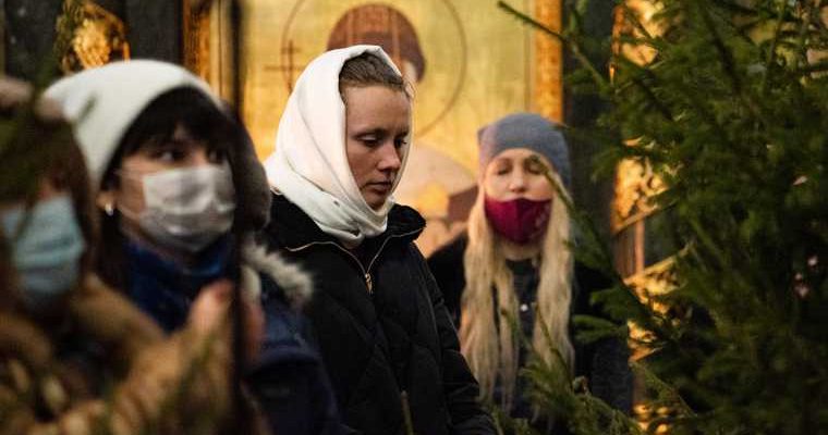 коронавирус ограничения Свердловская область Пасха храмы карантин 1 мая 9 мая