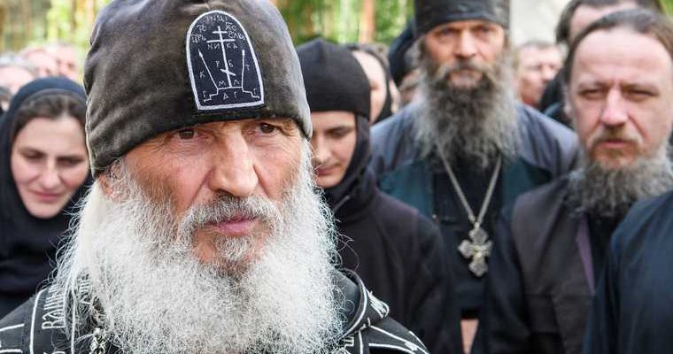 отец сергий монастырь штурм приставы