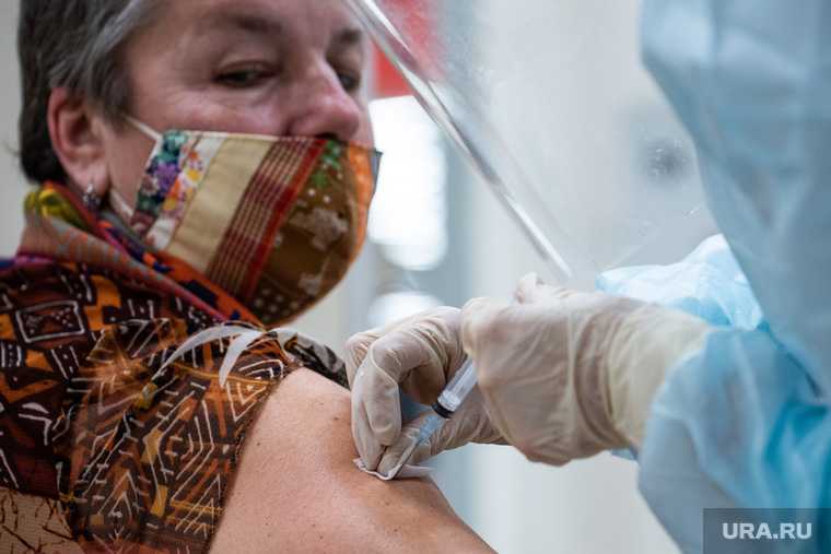 предложения Россия вакцинация коронавирус ковид пожилые люди