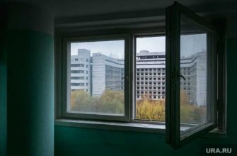 девушка выпала из окна